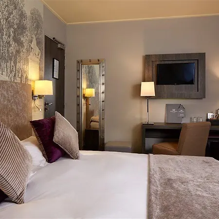 Harvey 3* Paris