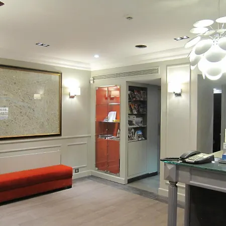 Harvey 3* Paris